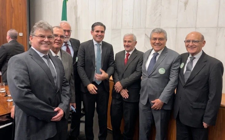 Presidente da Câmara dos Deputados, Hugo Motta, ouve demandas da FecomercioSP sobre fim da escala 6×1